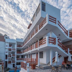 Hotel Residencial Los Frayles